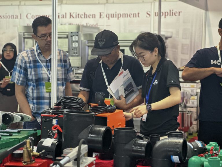 China (Indonesia) Trade Fair Draws Crowds and Sparks Interest in Innovative Products
